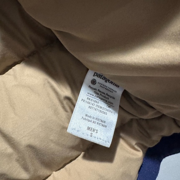 (S) Patagonia Men’s M's Bivy Down Vest (Blue/Royal Blue) - Picture 10 of 10